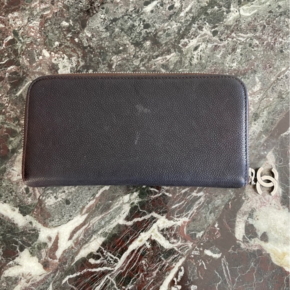 Chanel LAX Zip-Around Wallet - Picture 3 of 16